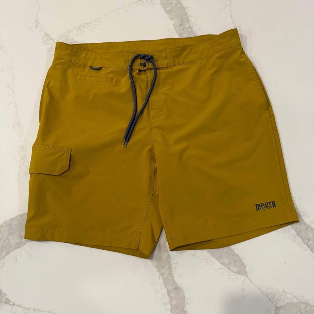 Duluth Trading Bull Moose Hybrid Flex 9” Board Shorts Mens 38 Yellow Swim Trunks